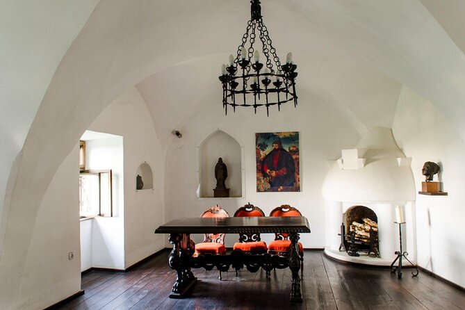 Bran Castle After-Hours Private Tour for 2 with Wine Tasting - Exploring Bran Castle After Hours with a Private Guide