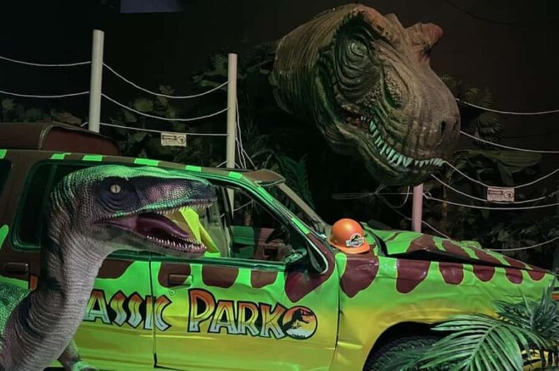 Branson: Celebrity Car Museum Admission Ticket - Location and Meeting Details in Branson