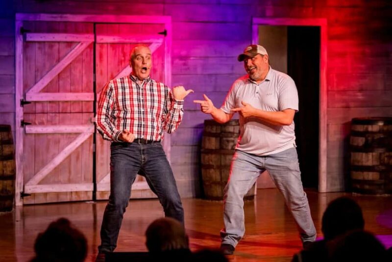 Branson: Comedy Bash Dinner Show - Logistics: Booking, Cancellation, and Accessibility