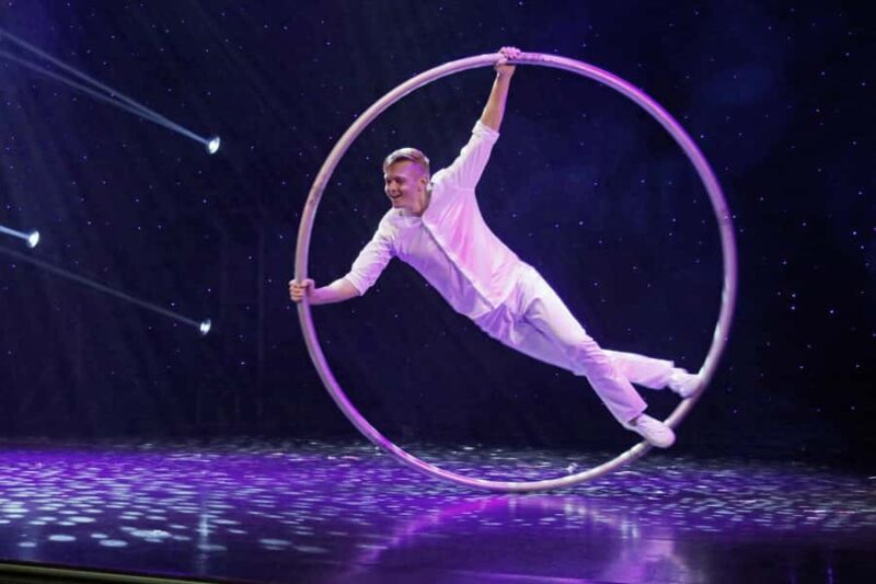 Branson: Hamners' Unbelievable Variety Show Entry Ticket - Key Points