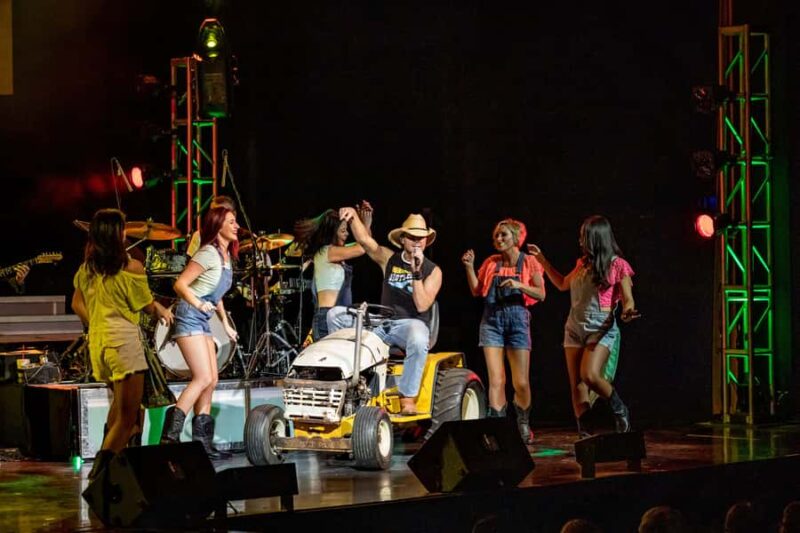 Branson: Legends in Concert Show Tickets - Concluding the Branson Legends in Concert Experience