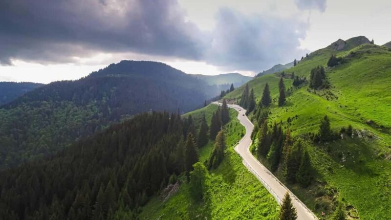 Braov/Bucharest: Peles Castle, Bolboci Lake& Ialomitei Cave - Exploring Ialomitei Cave: Nature’s Underground Masterpiece