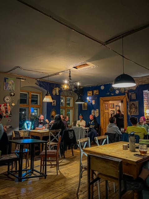 Brasov Brew Cruise: A Hoppy Adventure Through History - Starting at Piața Sfatului in Brasov