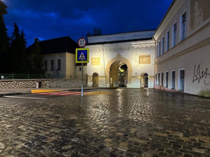 Brasov Old Town - 2-3 hours walking tour - Key Landmarks and Cultural Highlights