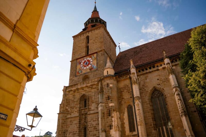 Brasov: Photo Walking Tour with Professional Photos - Highlighting Brasov’s Historic Gates and Walls