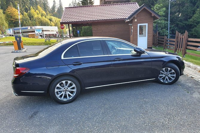 Brasov to Bucharest Otopeni Airport private transfer - Vehicle Options and Passenger Capacity