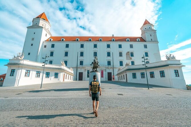 Bratislava Day Tour from Vienna With A Local Experienced Guide - Discover Bratislava Castle and Its Panoramic Views