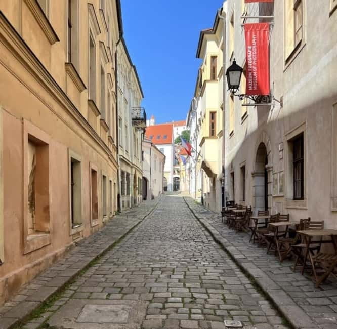 Bratislava: Guided Walking Tour with Castle Entry Ticket - Value and Booking Flexibility