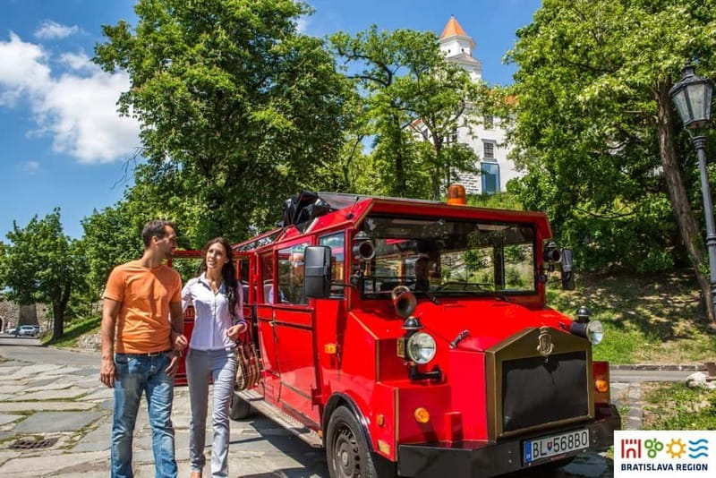 Bratislava: Sightseeing Bus Tour - The Slovak Radio and the Modern Architecture Highlights