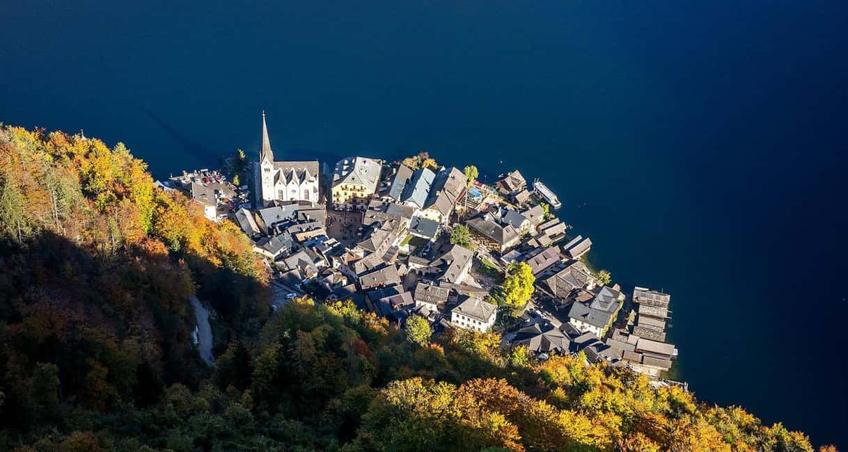 Bratislava/Vienna: Hallstatt, Salzburg, & Alpine Music Tour - Exploring the Fairytale Village of Hallstatt