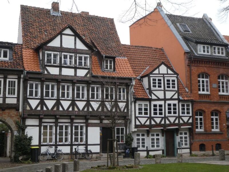 Braunschweig: Hexen, Huren und Beginen - Walking Through Oldtown: From the Altstadtmarkt to Eiermarkt