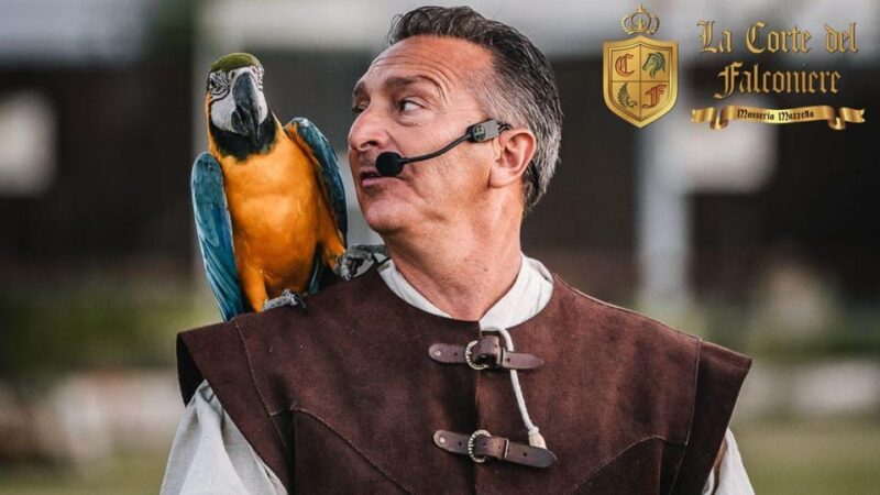 Breakfast with Parrots at Masseria mazzetta with wildlife park - Key Points