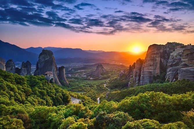 Breath-taking Meteora Sunset Tour - Key Points