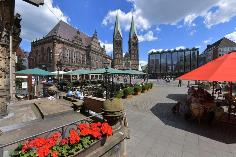 Bremen: City Center Guided Walking Tour - Key Points