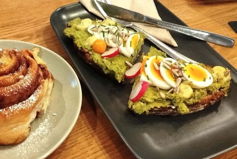 Bremen: Culinary Old Town Tour - with unique spots - Discovering Iconic Food Spots and Culinary Delights