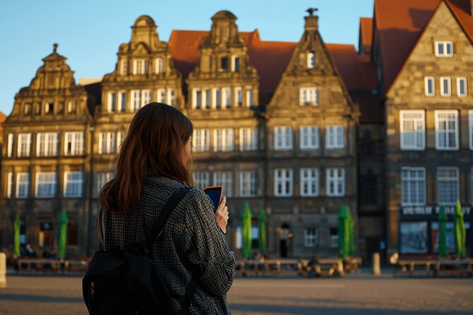 Bremen Interactive City Tour - Bremen’s Independence Celebrated at the Town Hall and Roland Statue