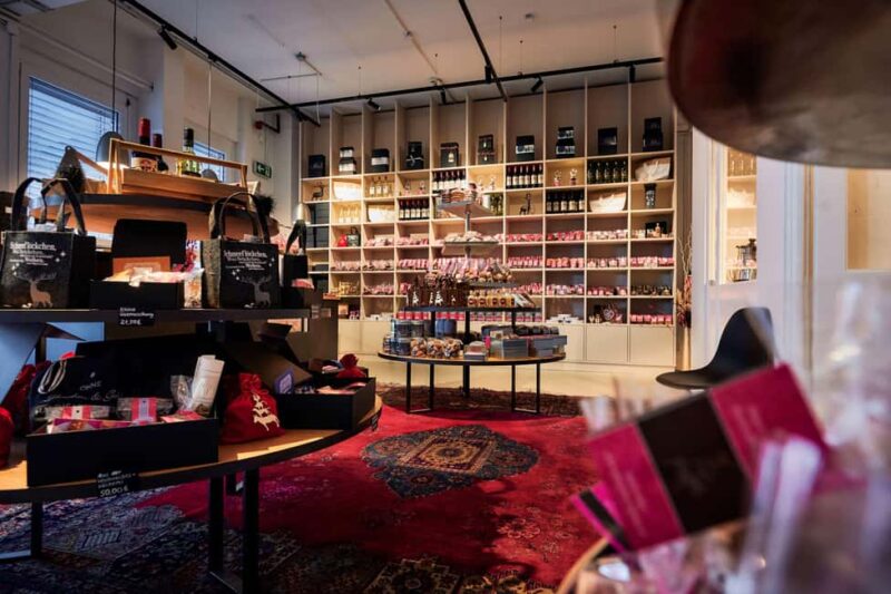 Bremen: The glass gingerbread manufactory  a delightful pre-Christmas event - Key Points