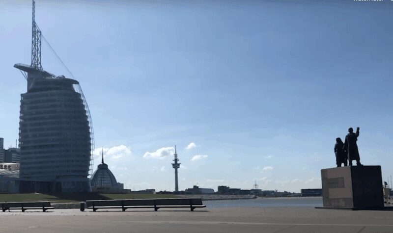 Bremerhaven: Sailor's yarn, legends and sea walking tour - The Unique Experience of a Sea Walking Tour