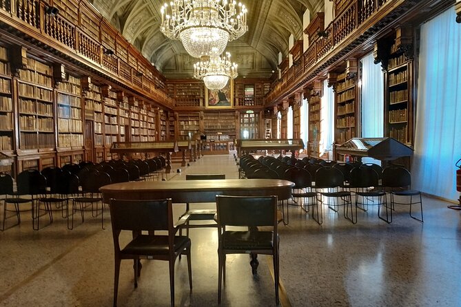 Brera district & Pinacoteca 2-hours guided experience with entrance tickets included - Why This Tour Stands Out