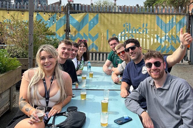 Brewery bus tour, 4 breweries, 12 beers, 1 pizza, 1 bus - Tasting Variety: 12 Beers in One Afternoon