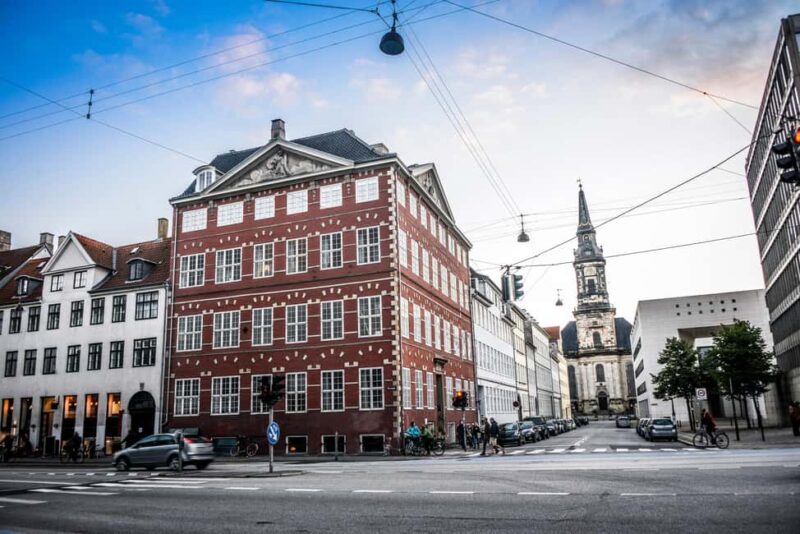 Brewing Bliss: A Private Copenhagen Beer Tasting Journey - Visiting Iconic Copenhagen Craft Beer Pubs and Hidden Gems