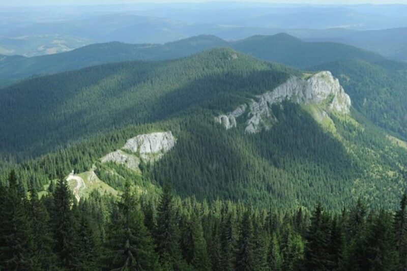 Bridal Veil Falls Rachitele : Oradea 1 day tour by car - Discover the Enchanting Bridal Veil Falls and Belis Lake on a Private Day Tour from Oradea