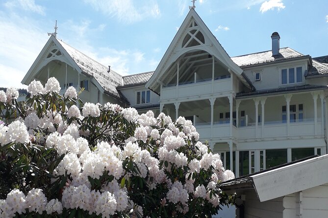 Bride's Veil and Steinsdalsfossen waterfalls with sceneries of Hardanger Fjord - Lunch and Scenic Return via Bjørkheim Park