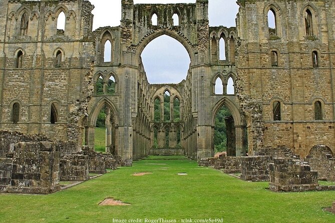 Bridgerton-Themed Castle Howard: Private Day Trip from York - Logistics: Ease and Convenience from York
