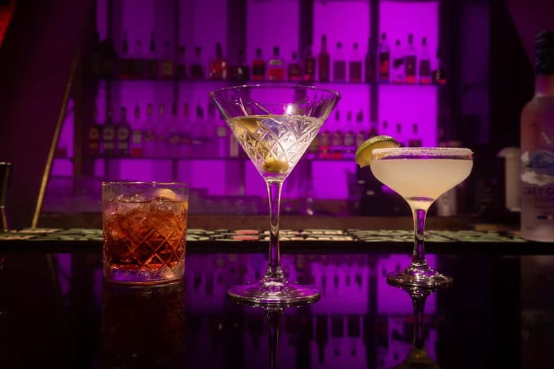 Brighton: Cabaret Carousel Show Ticket - Dining Options: From 2 to 7 Courses with Bespoke Cocktails