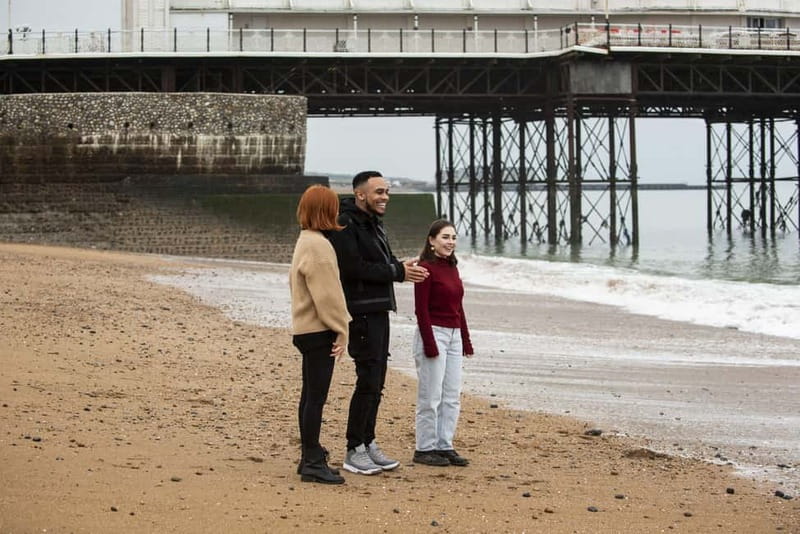 Brighton: Express Walk with a Local - Explore Brightons Seaside Charm in 60 Minutes with a Local