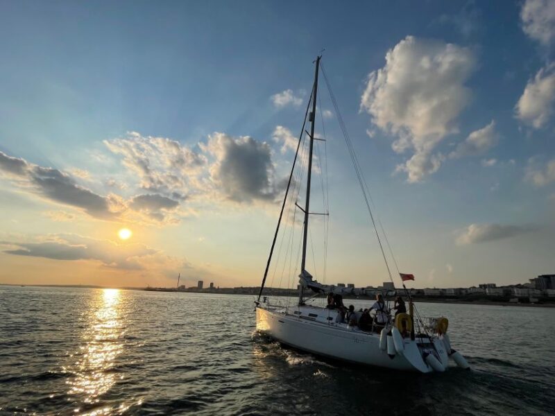 Brighton: Sunset Sailing Cruise with a Glass of Wine - What Makes the Brighton Sunset Sailing Scene Special