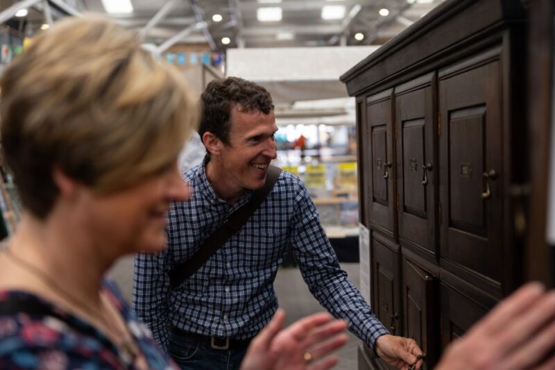 Brighton: Walking Food Tour (Vegan and Vegetarian options) - Iconic Brighton Sights Along the Food Route