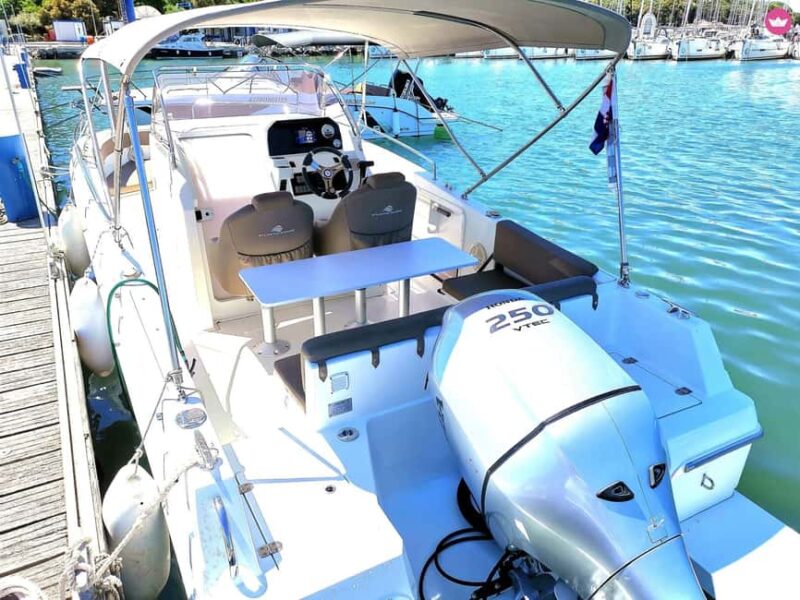 Brioni Private Sunset and Dolphin Boat Tour up to 11 people - The Private Speedboat Experience with a 250 HP Engine