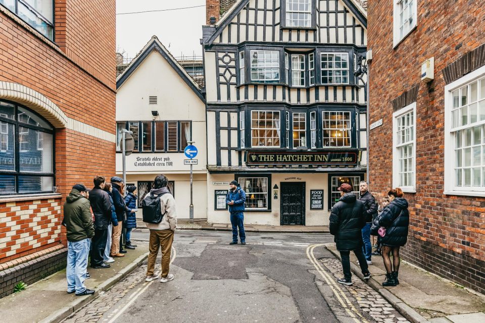 Bristol: Blackbeard to Banksy Guided Walking Tour - Visiting the Hatchet Inn and Local Pubs