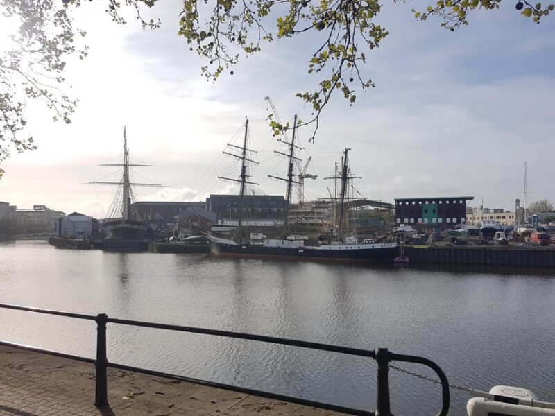 Bristol: Classic Walking Tour - Serene Escape at Queen Square