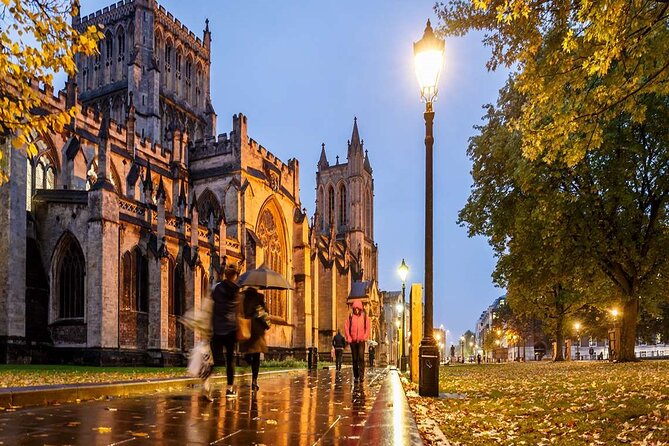 Bristol private walking tour with a local guide - Key Points