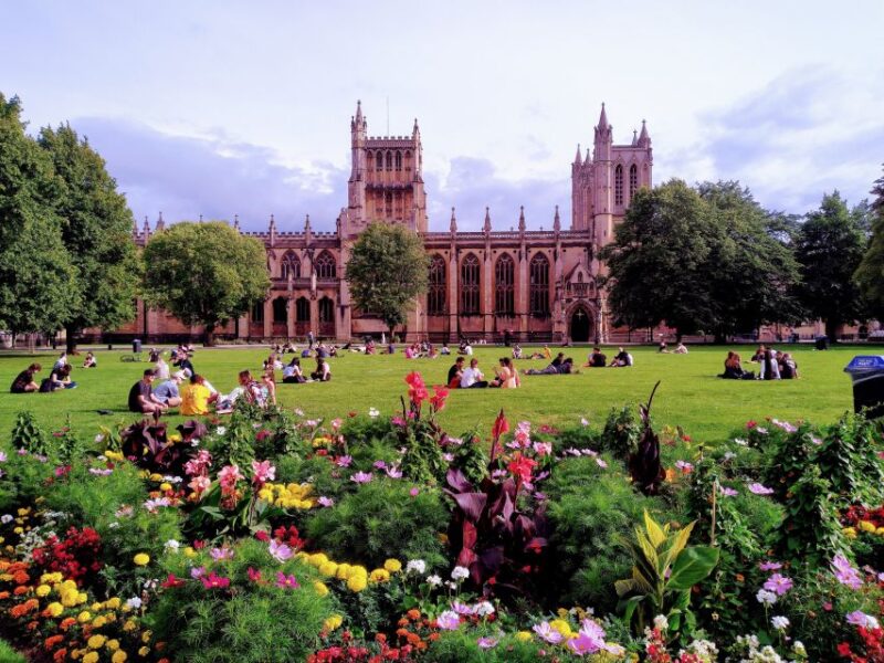 Bristol: Self-Guided Sightseeing Audio Tour - The Architectural and Religious Landmark: Bristol Cathedral