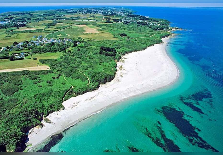 Brittany: Day trip to Groix Island - Sailing Aboard a Spacious Maxi Catamaran for Groix Island