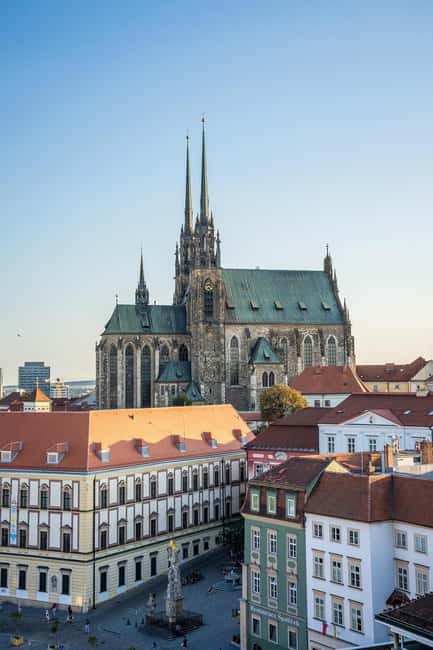 Brno: Guided Walking Tour in Simplified English - Visiting the Bustling Vegetable Market in Brno