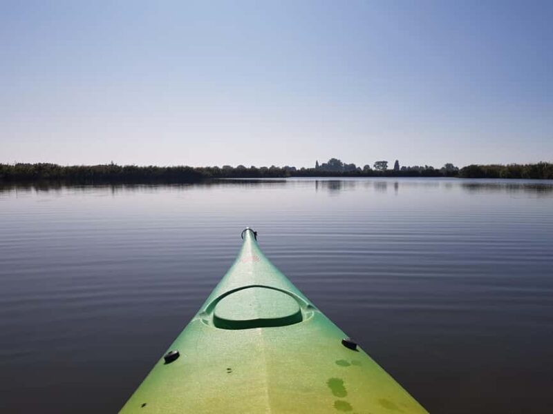 Broek in Waterland: Kayak Rental Close to Amsterdam - The Waterland Experience: Small Lakes, Canals, and Villages