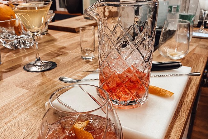 Broken Bones Gin Experience - Sampling the Signature Gins and Cocktails