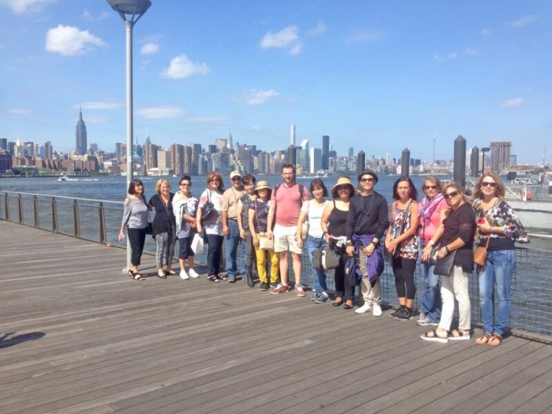 Brooklyn: 2-Hour Best of Brooklyn Walking Tour -Williamsburg - Exploring Williamsburg’s Waterfront and Architecture