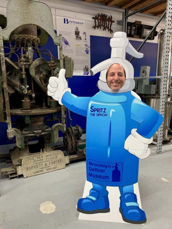 Brooklyn: Brooklyn Seltzer Museum & Factory Tour & Tasting - Tasting Seltzer and Egg Cream Drinks