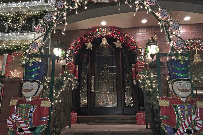 Brooklyn Christmas Lights Walking Tour at Dyker Heights - Experience Highlights: The Brightest and Most Decorated Homes