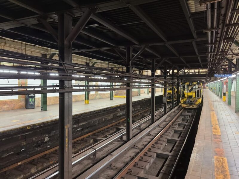 Brooklyn: Discover Hidden NYC Subway Secrets - Private - Uncover Hidden Abandoned Stations and Tunnels