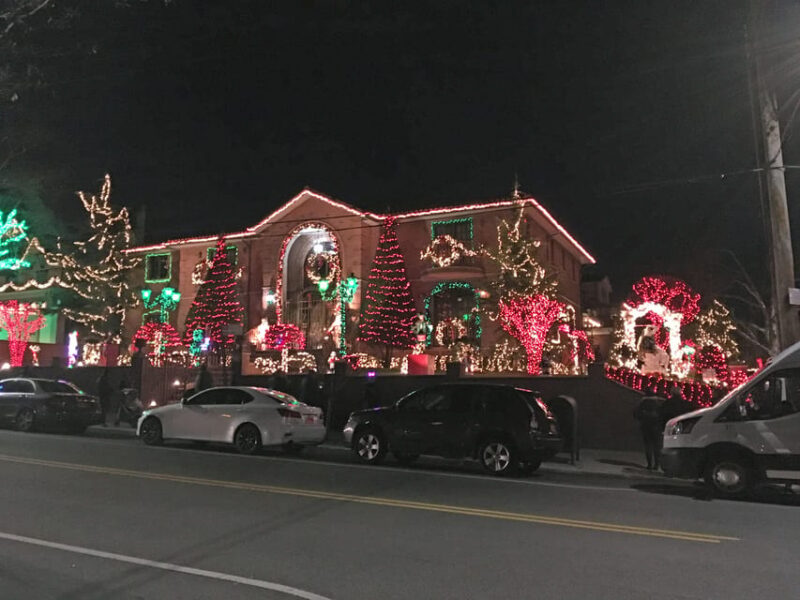 Brooklyn: Dyker Heights Christmas Walking Tour - Comparing This Tour to Similar Options