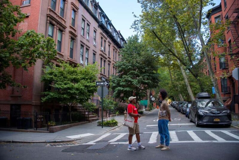 Brooklyn Food Tour of Mom-and-Pop Culinary Gems - Italian Pastry Stores and Regional Favorites