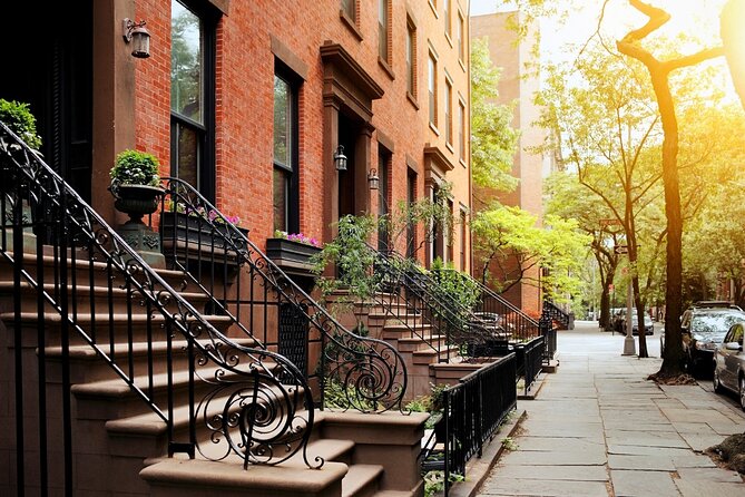 Brooklyn Heights, Dumbo and The Bridge - Discover the Charm of Brooklyn Heights Streets and Historic Districts