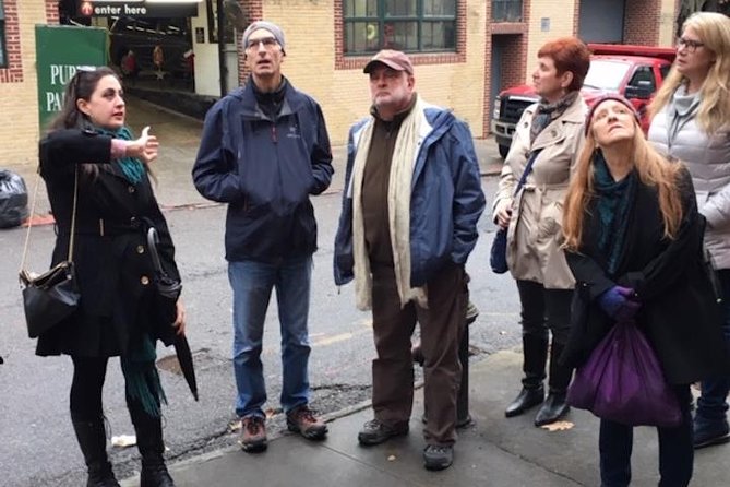 Brooklyn Literary Pub Crawl - The Literary Readings and Storytelling Style