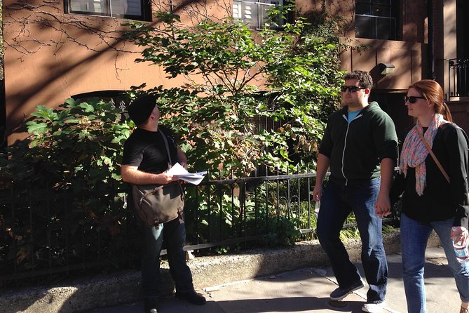 Brooklyn Literary Pub Crawl - Guide and Experience Provider